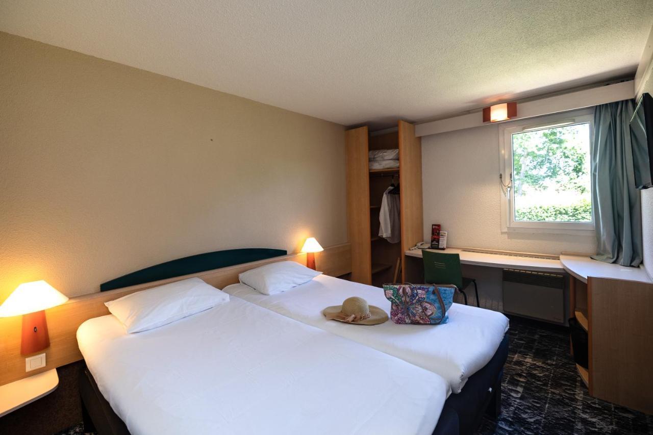 Hotel Ibis オータン エクステリア 写真