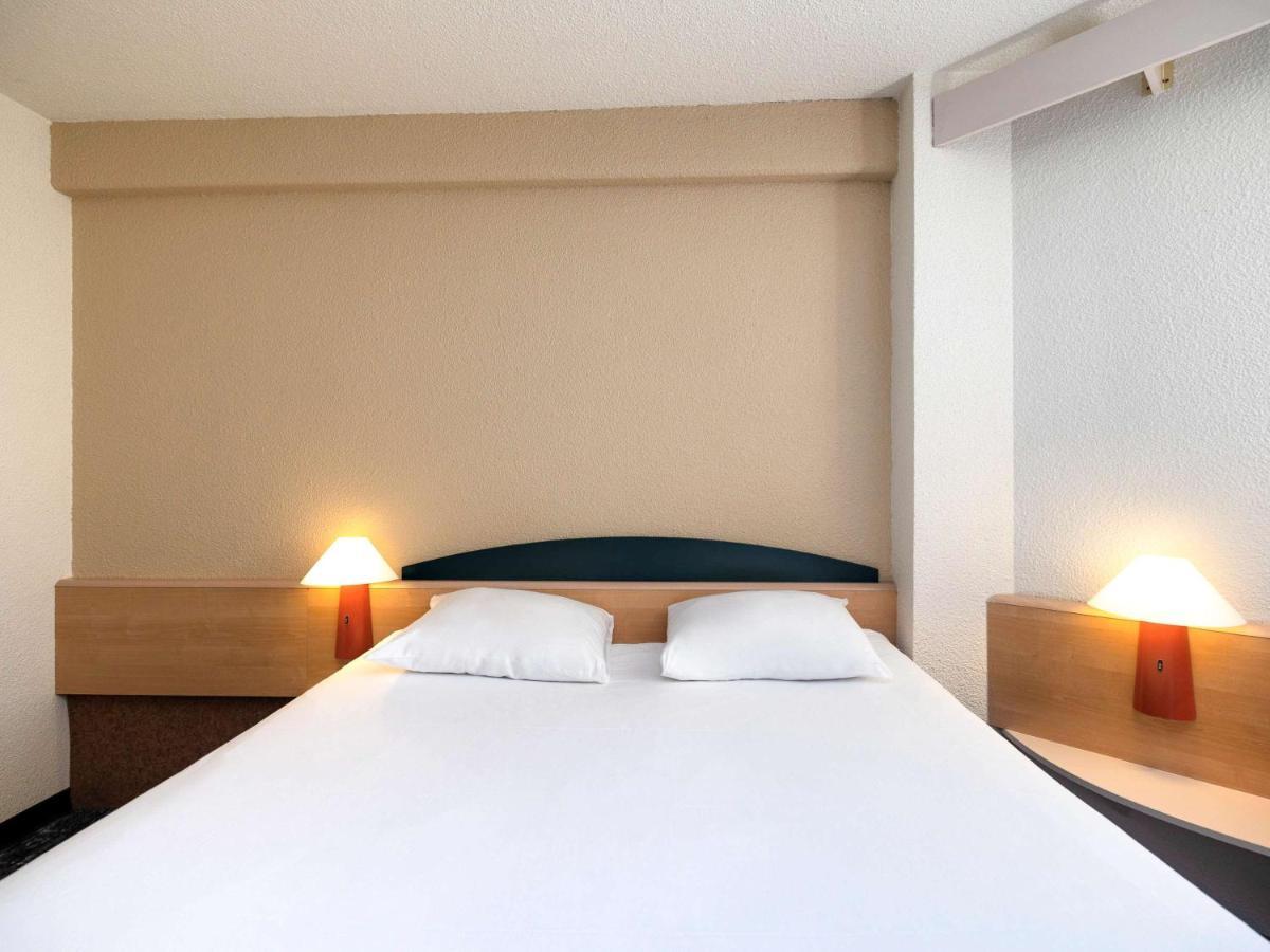 Hotel Ibis オータン エクステリア 写真