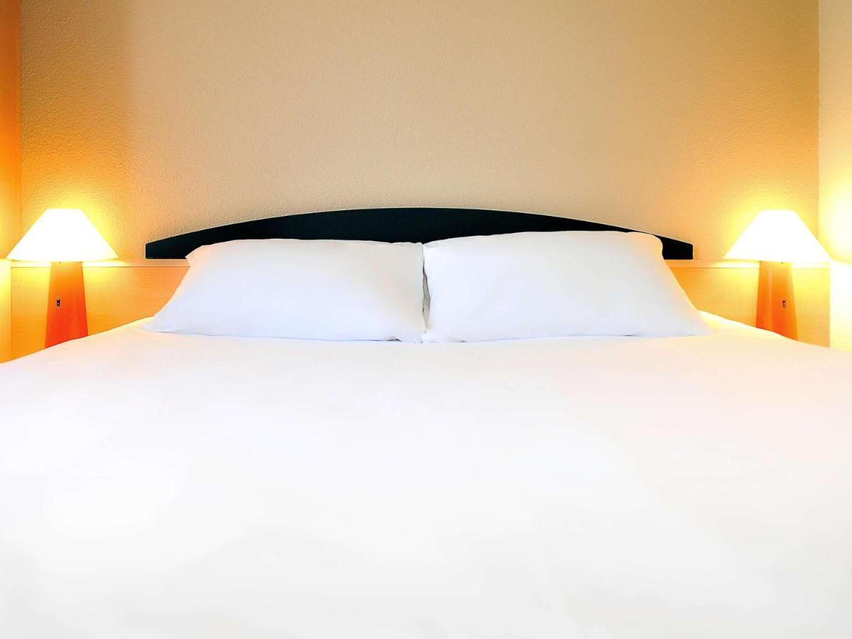 Hotel Ibis オータン エクステリア 写真